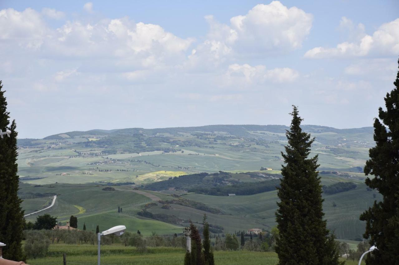 فيلا La Torre House San Quirico dʼOrcia المظهر الخارجي الصورة